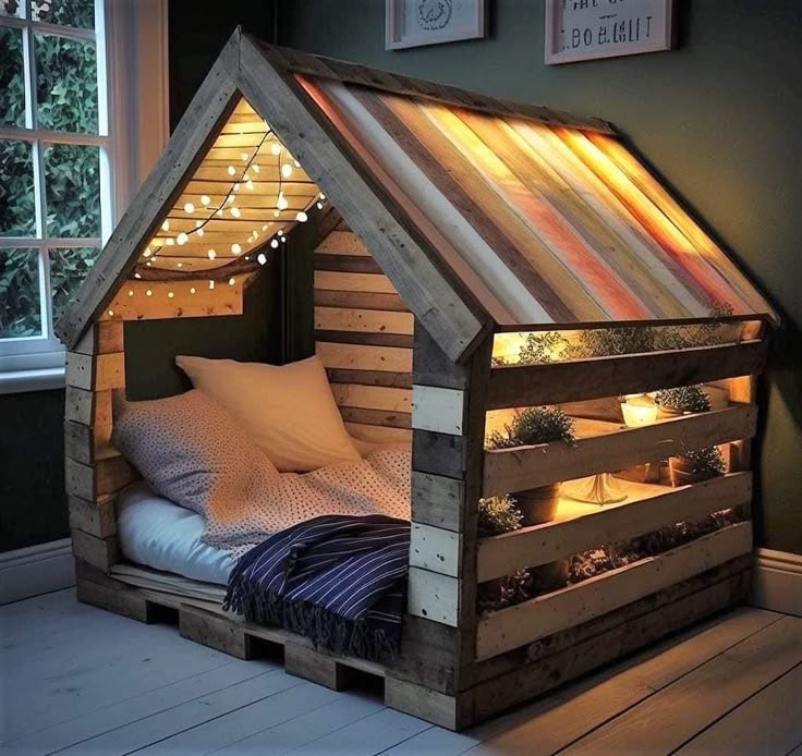 Canopy Wooden Pet Bed