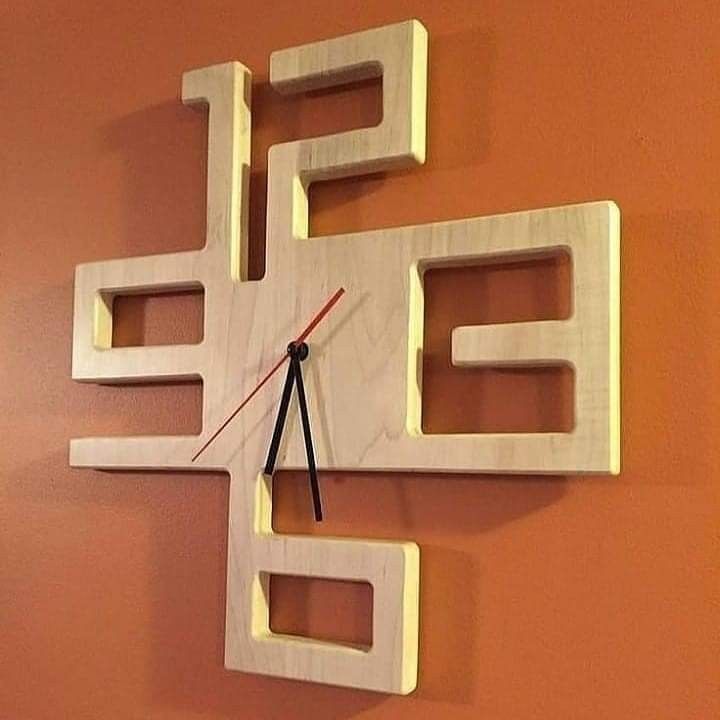 How to Make a Wooden Wall Clock