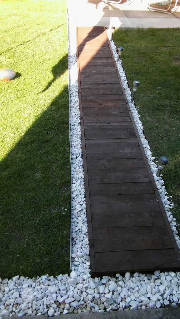 Floating Pallet Path Over Gravel or Sand