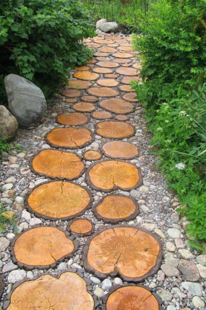 Pallet Wood Stepping Stones