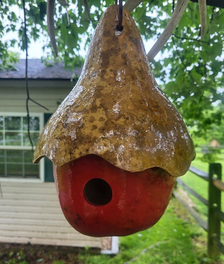Gourd-Style Wooden Birdhouse
