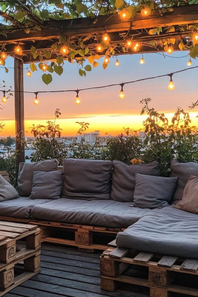 DIY Wooden Pallet Patio Set